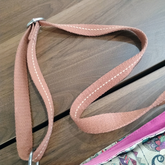 Sakroots Floral Crossbody Bag in Pink and Denim - Picture 5 of 9